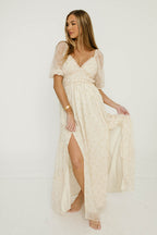Daphne Maxi Dress in Butter/Peach Floral - Bump Friendly & Inclusive Sizing