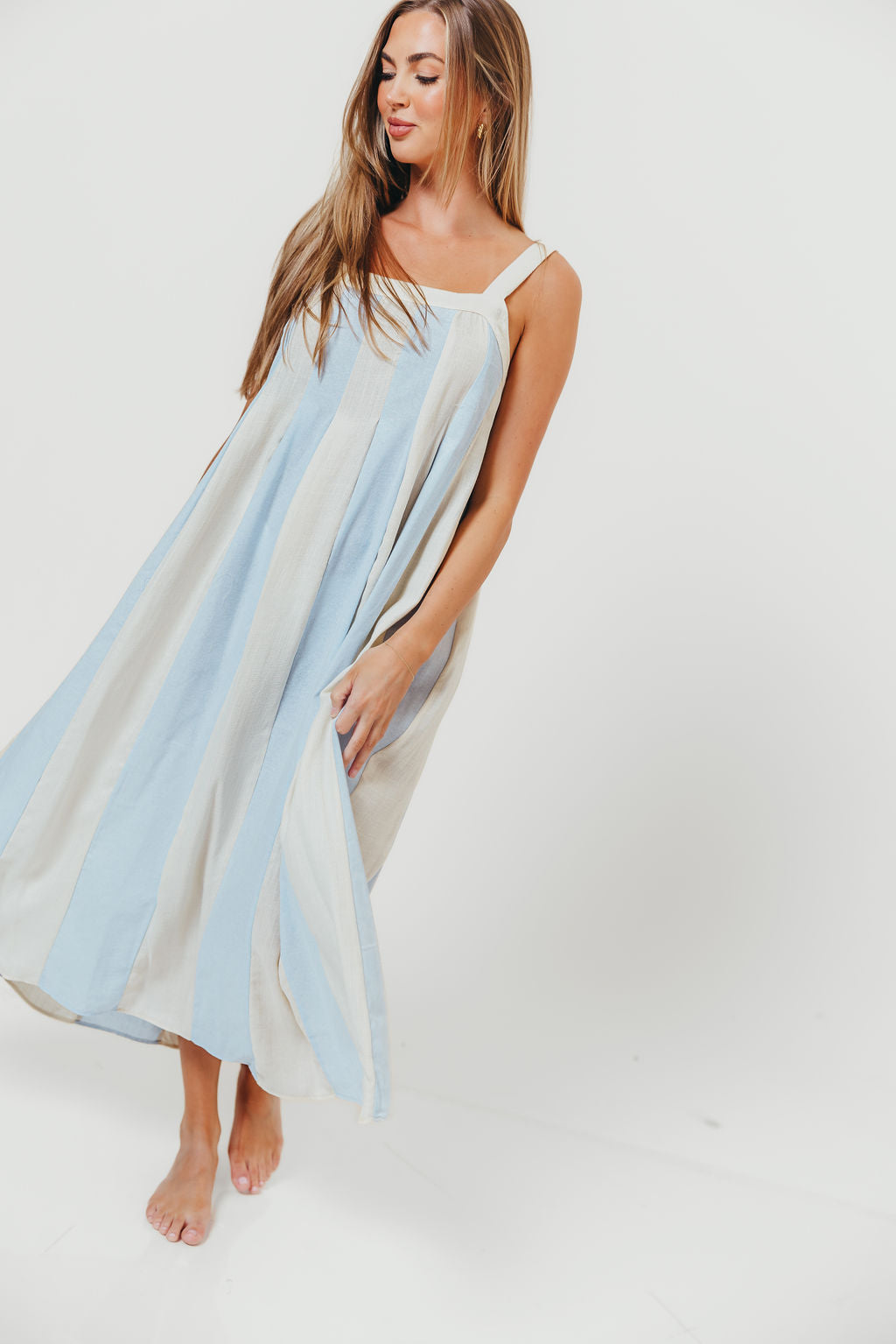 Roanne Midi Dress in Cream Blue
