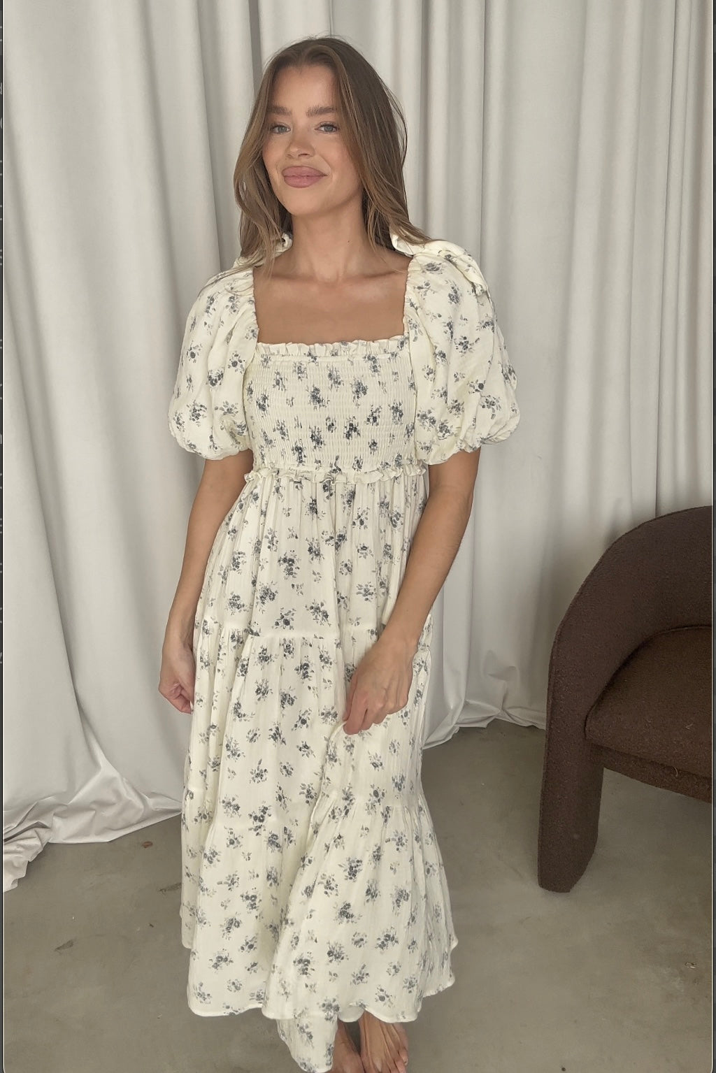 Elena 100% Cotton Midi Dress in Off White/Blue Floral - Bump Friendly