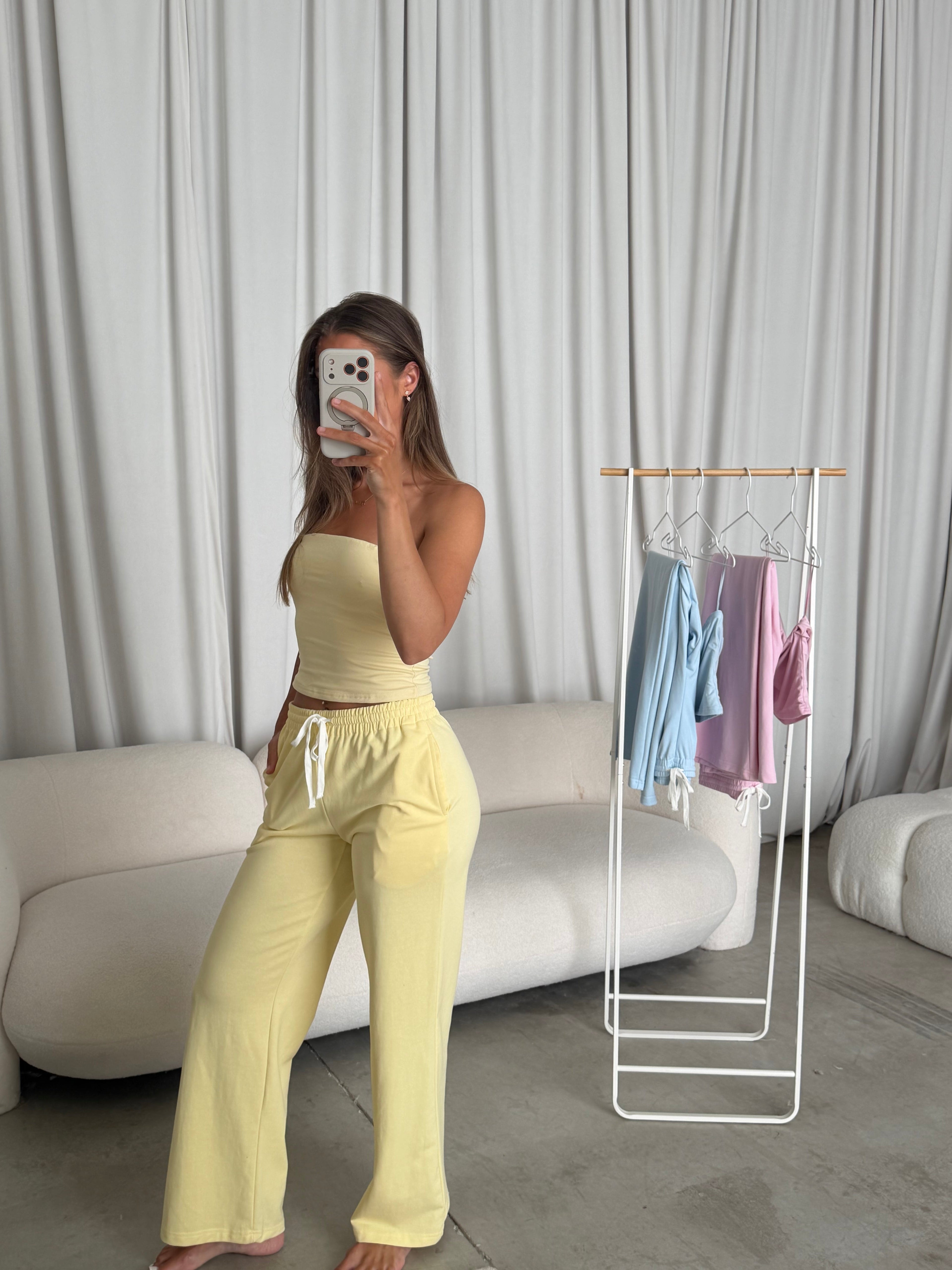 Khloe Set in Butter