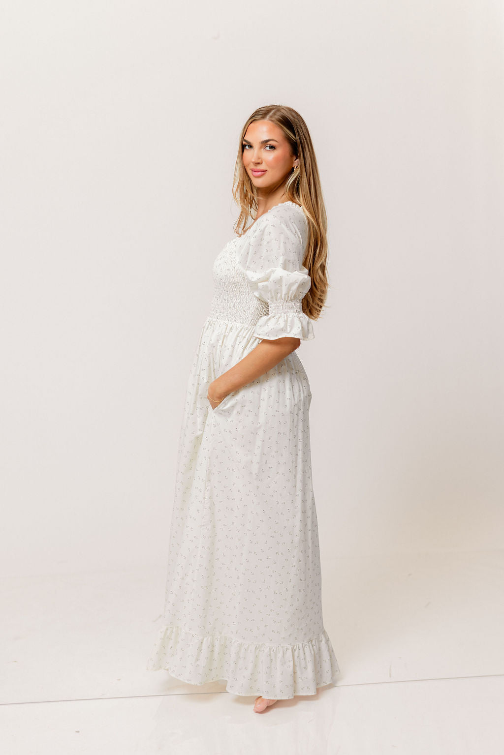 Sienna 100% Cotton Puff Sleeve Maxi Dress in Ivory Floral (Lined) - Bump Friendly