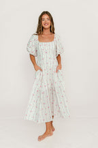 Eliana Floral Puff Sleeve Midi Dress in Coral/Pink