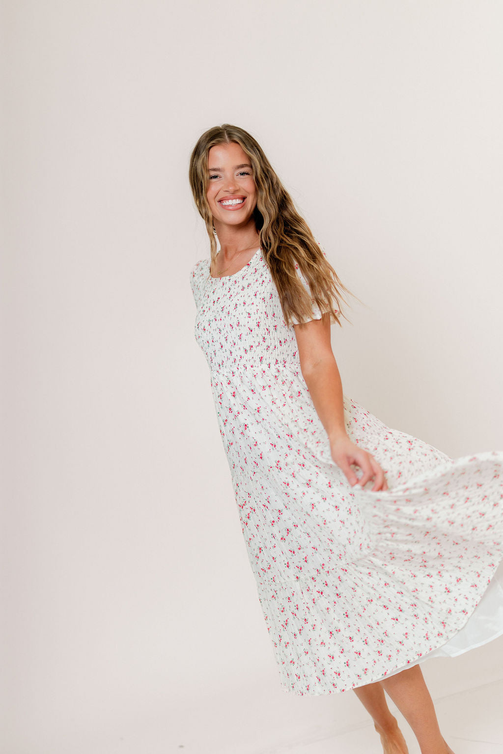 McCall Midi Dress in Floret Fizz - Bump Friendly