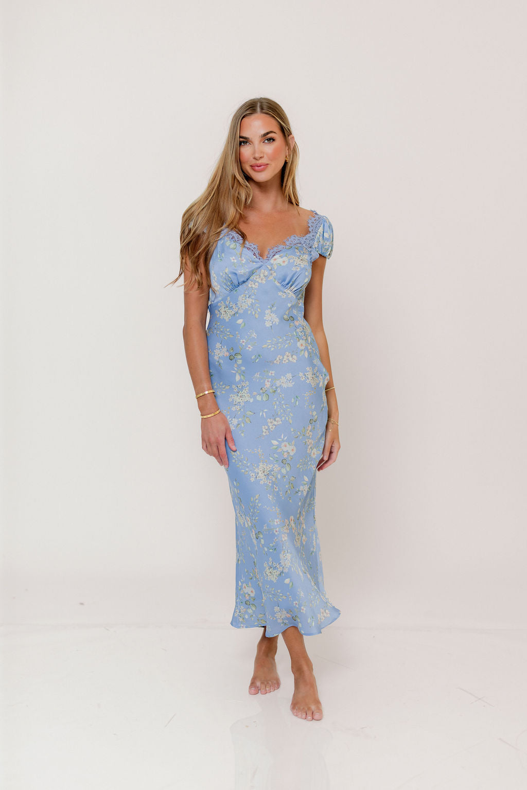 ASTR Makaela Midi Dress in Blue Floral