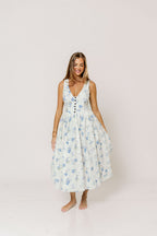 Gracelynn Floral Midi Dress in White/Blue