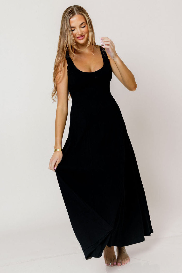 Jocelyn Midi Dress in Black