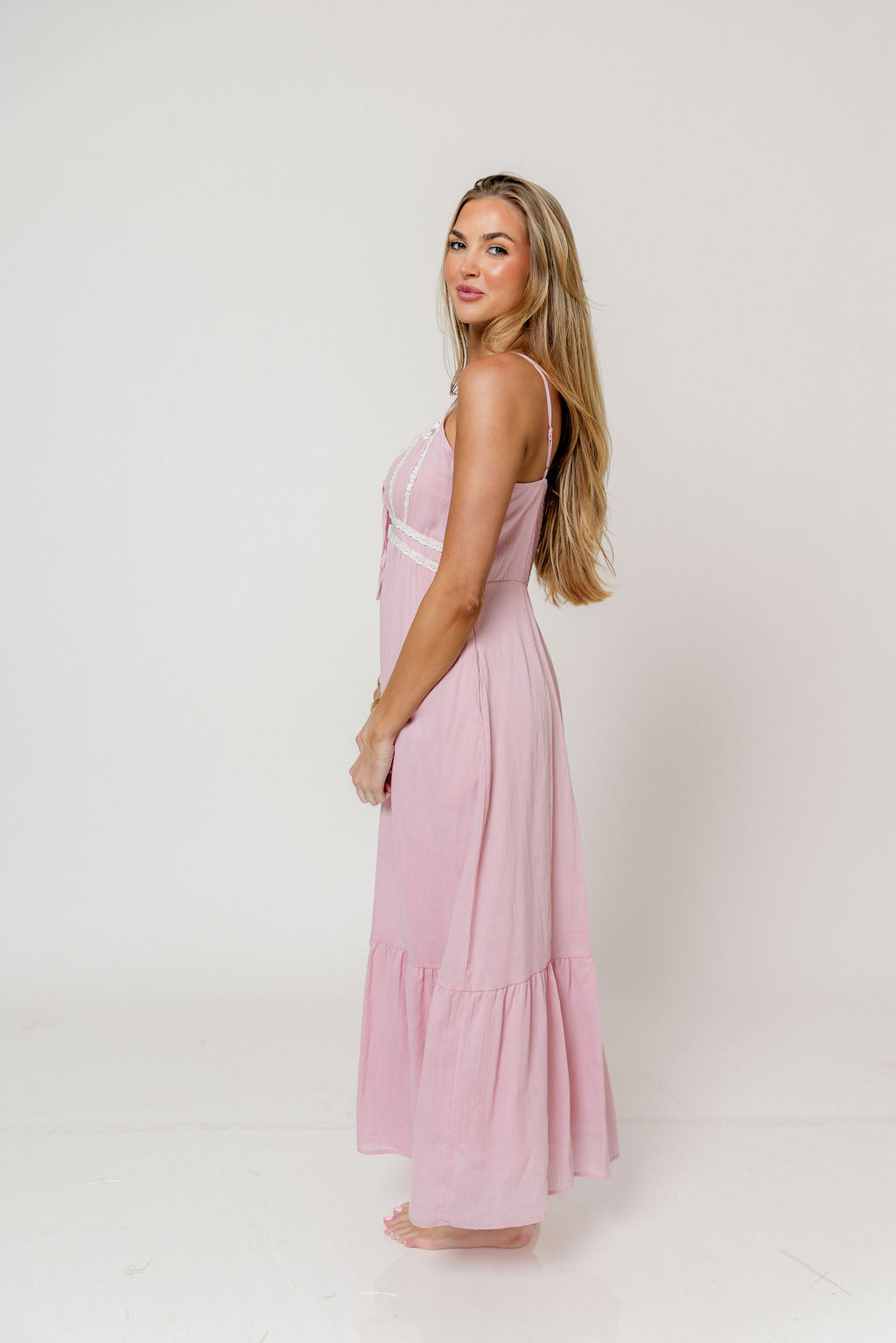 Faye 100% Cotton Lace Detail Maxi Dress in Dusty Pink