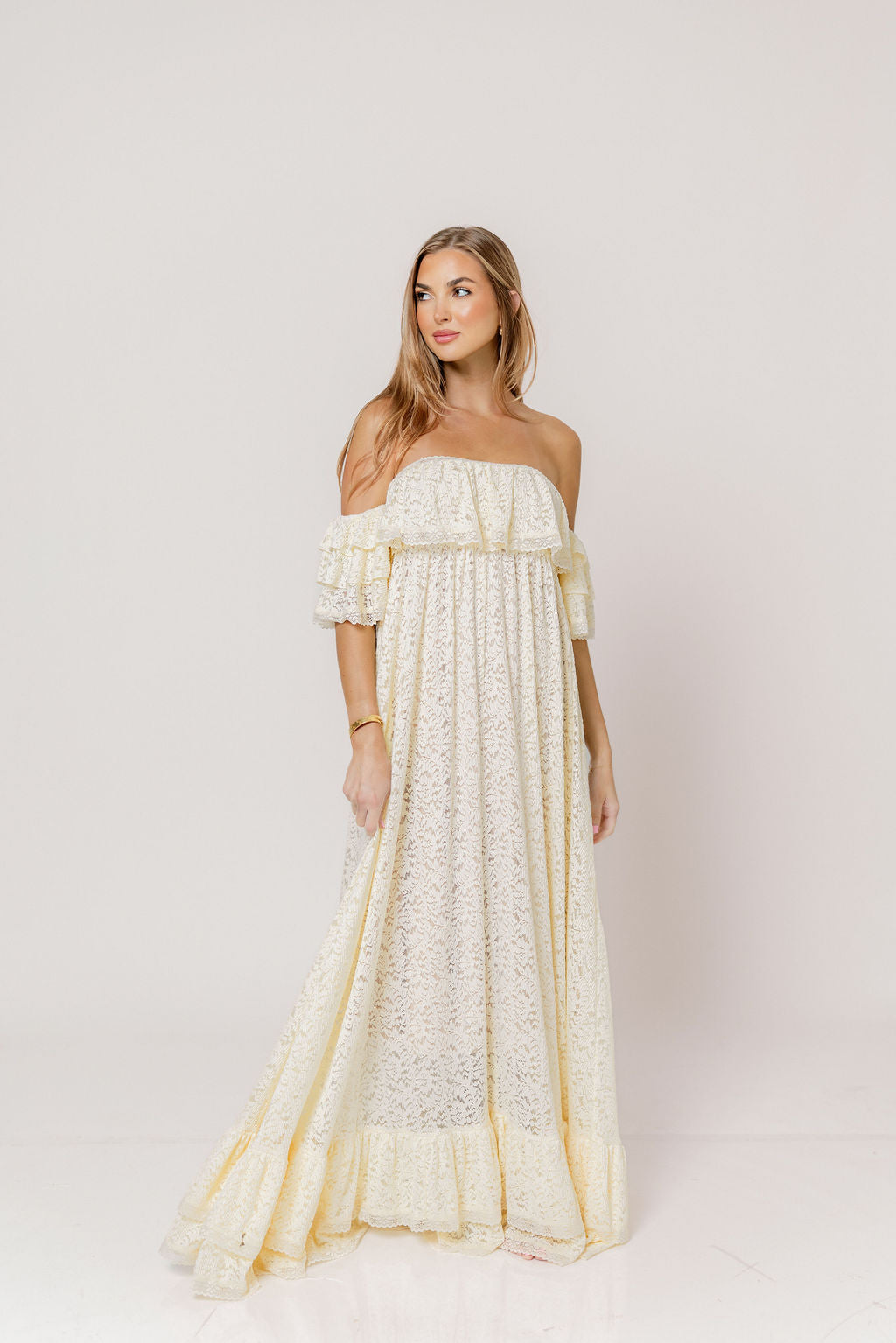 Blakely Maxi Dress in Cream *6/29 PRE-ORDER*