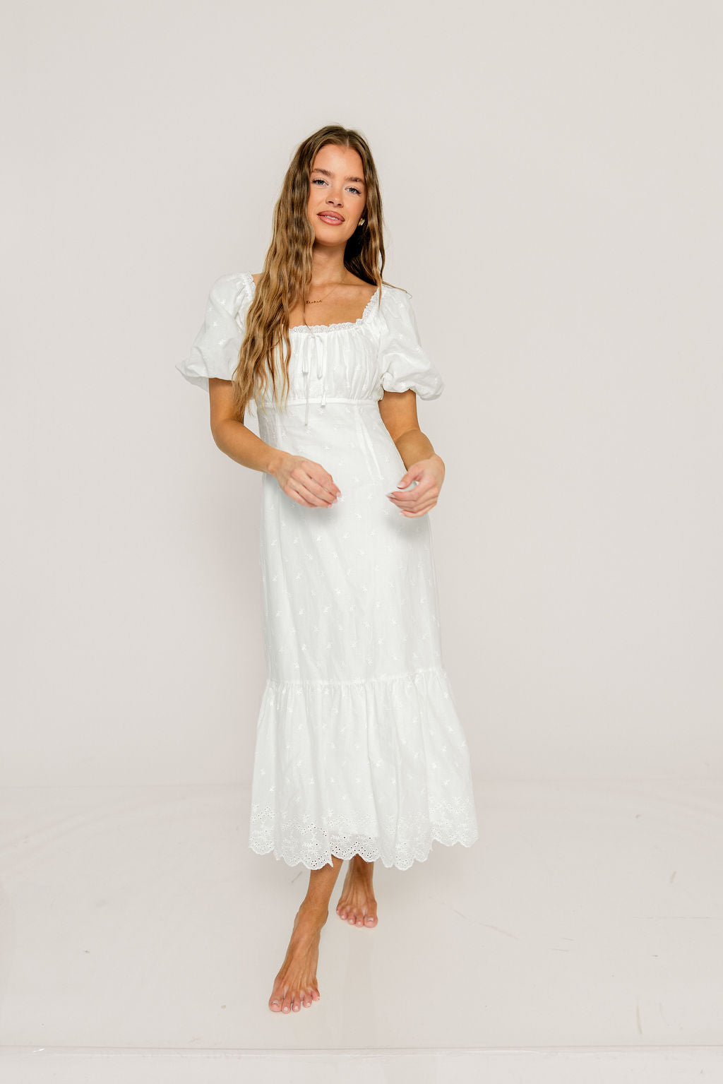 Azaria Eyelet Puff Sleeve Midi Dress in White Floral