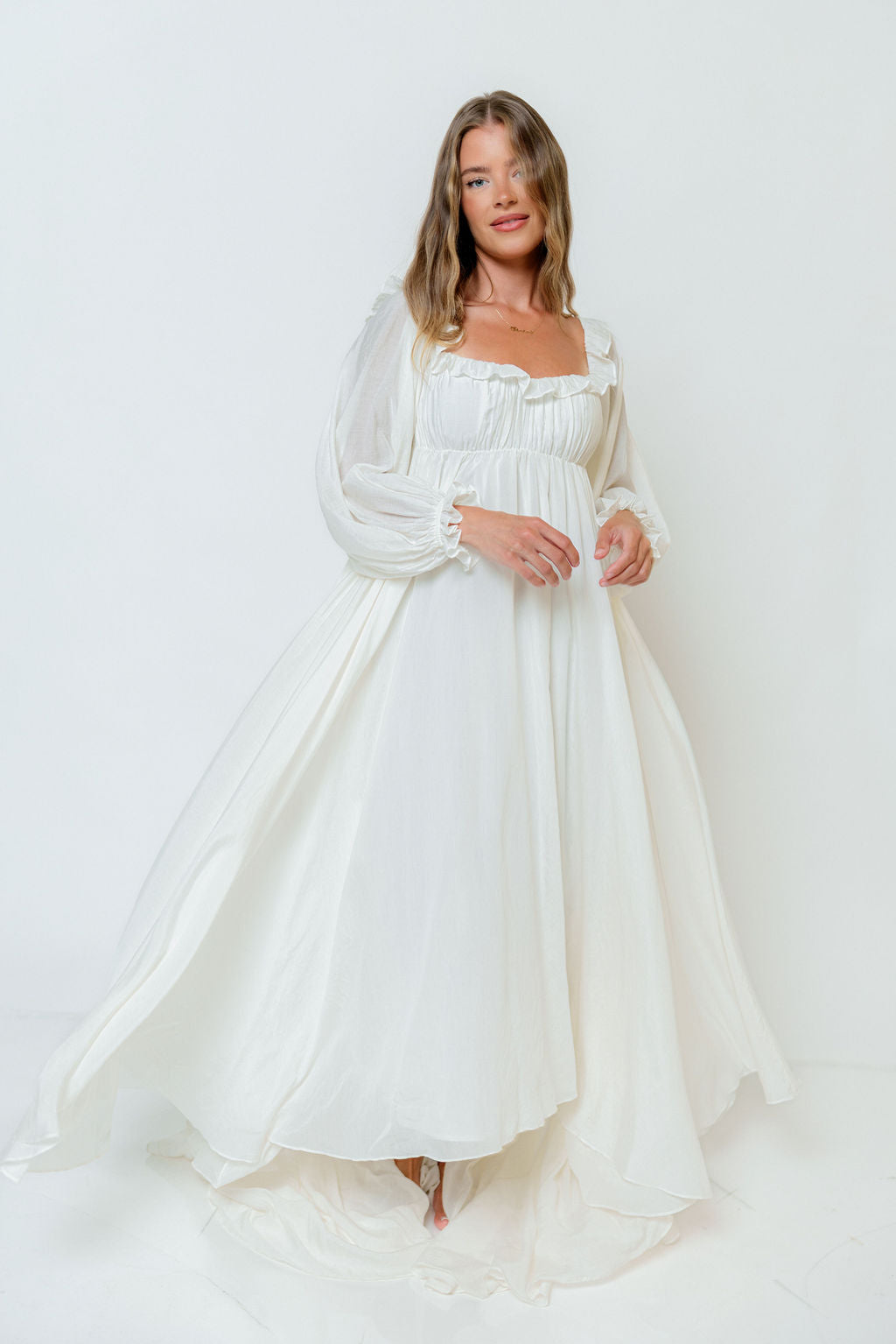 Elowen Maxi Dress in Off-White - Bump Friendly *6/30 PRE-ORDER*